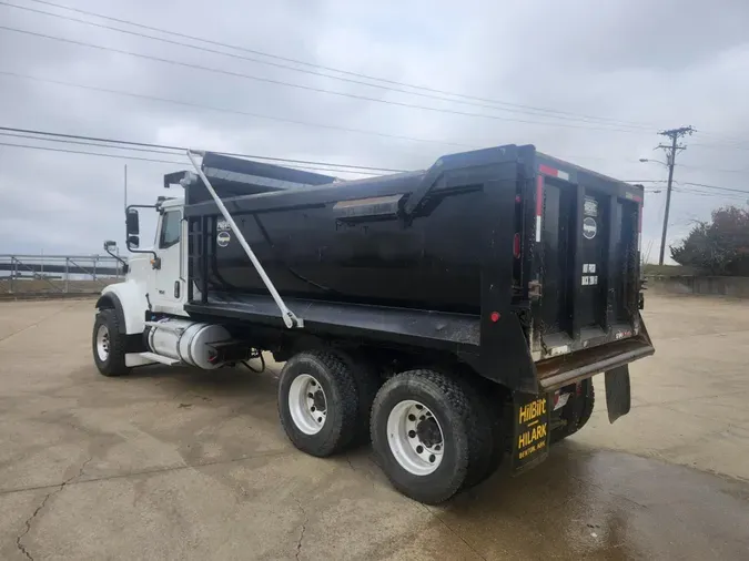 2019 International HX520