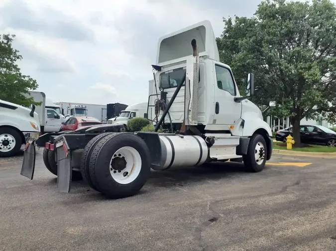 2021 NAVISTAR INTERNATIONAL LT625 DAYCAB S/A