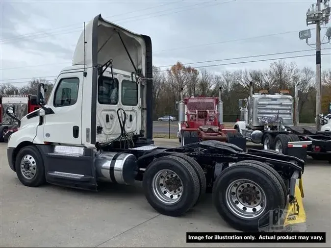 2020 FREIGHTLINER CA126