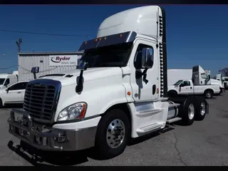 2019 FREIGHTLINER/MERCEDES CASCADIA 125