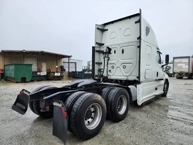 2020 Freightliner T12664ST