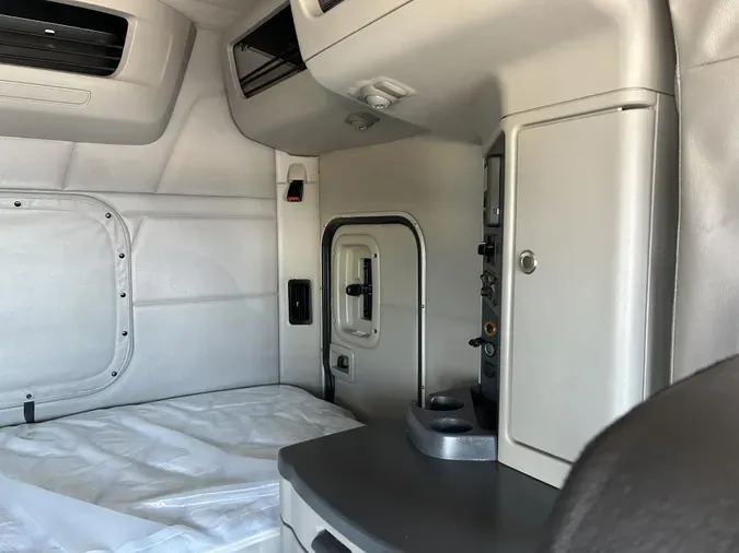 2021 Peterbilt 567