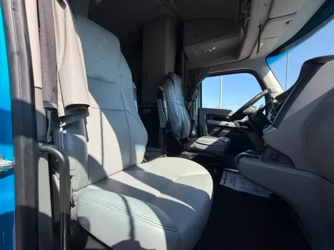 2022 KENWORTH T68087649fa1cc75bb6837a053421f808d4b