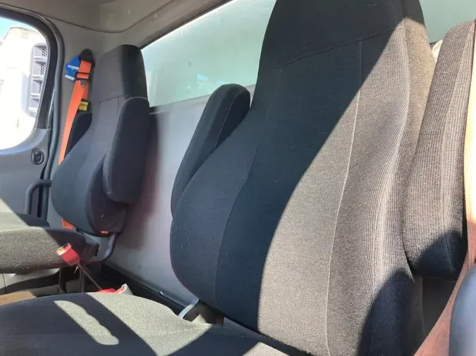 2019 FREIGHTLINER/MERCEDES M2 1068768f118b0afb80a034958da23962b75