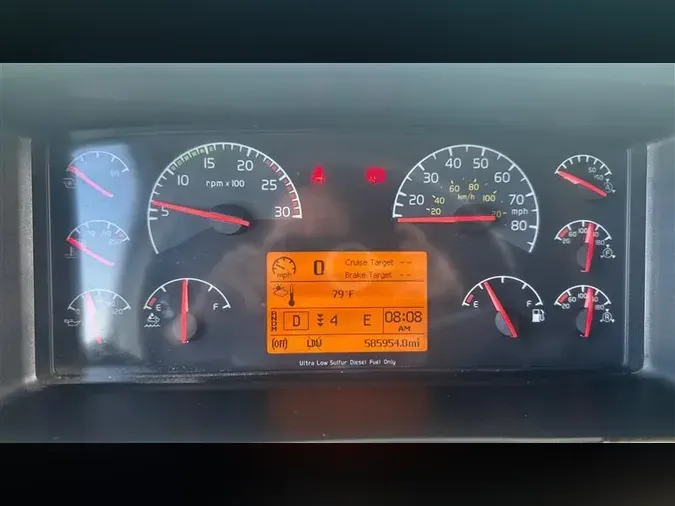 2018 VOLVO VNL670