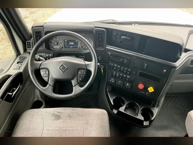 2019 INT LT625 6x4