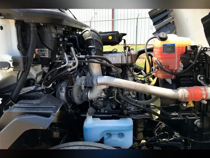 2023 INT LT625 6x4