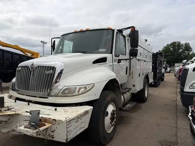 2013 INTERNATIONAL DURASTAR 4400