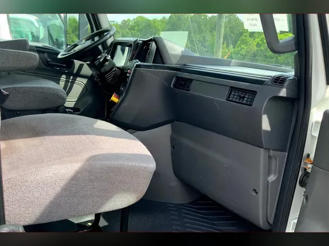 2022 INT LT625 6x4