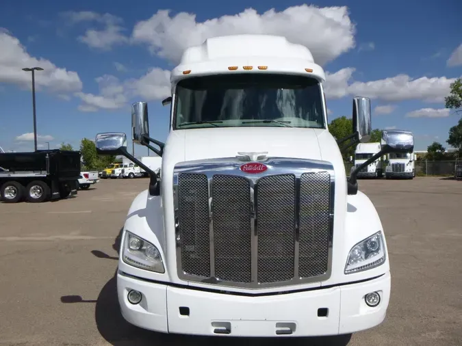 2022 Peterbilt 579