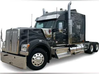 2024 Kenworth W990