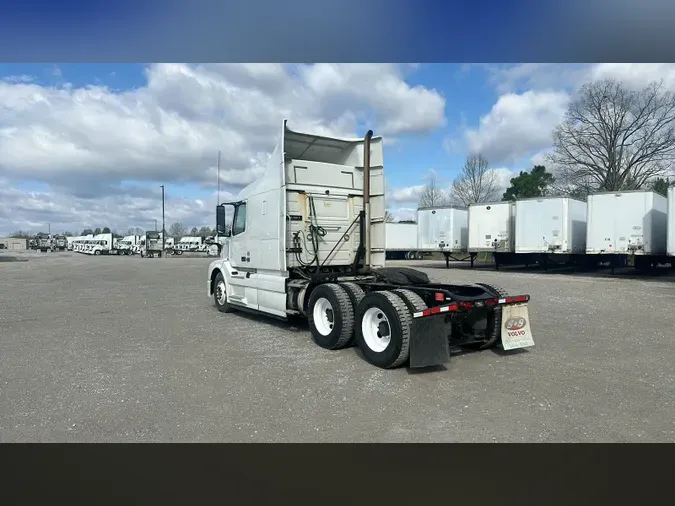 2016 Volvo VNL 740