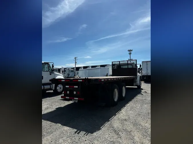 2016 FREIGHTLINER M2 106