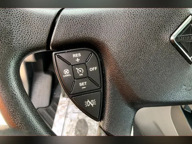 2021 INT LT625 4x2
