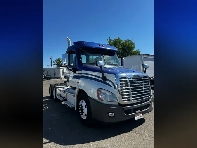 2018 FREIGHTLINER CASCADIA 125