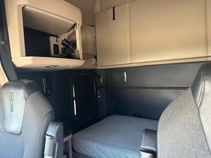 2023 Kenworth T680