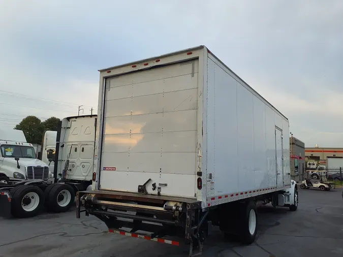 2017 FREIGHTLINER/MERCEDES M2 106