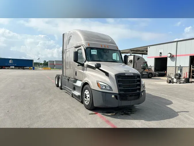 2023 Freightliner Cascadia87835aaf689e73d64990fd24e7efb7c7