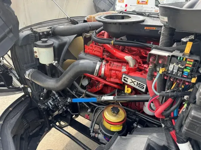 2020 International LT625