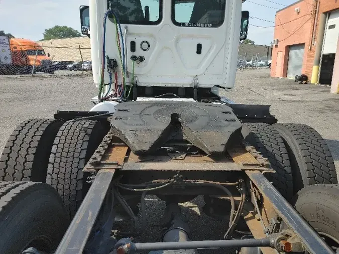 2018 Freightliner X12564ST