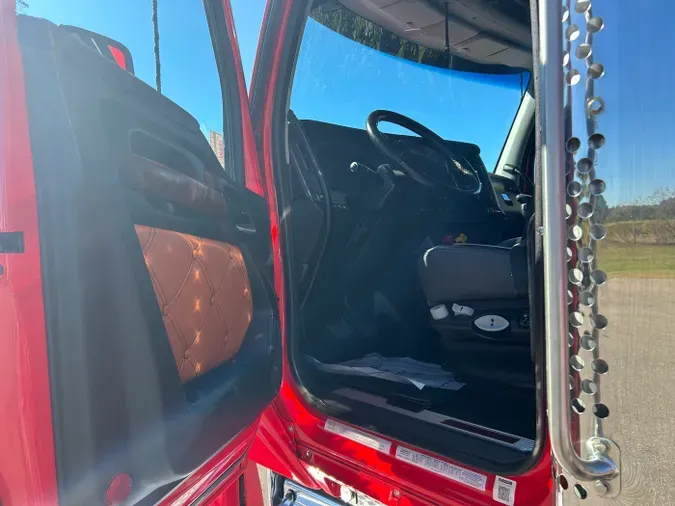 2023 Kenworth W9908788e9a56e344237cc882c54d85f7e71