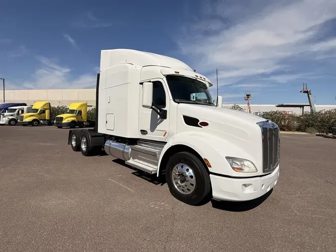 2022 Peterbilt 579878db6d4fe7dc073ae6807709c4a91bb