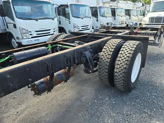 2019 FREIGHTLINER/MERCEDES M2 106