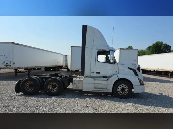2018 Volvo VNL300