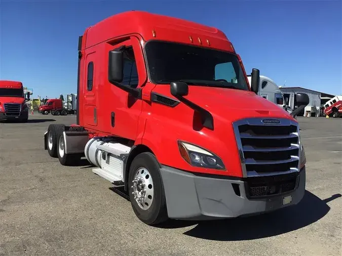 2020 FREIGHTLINER CA116
