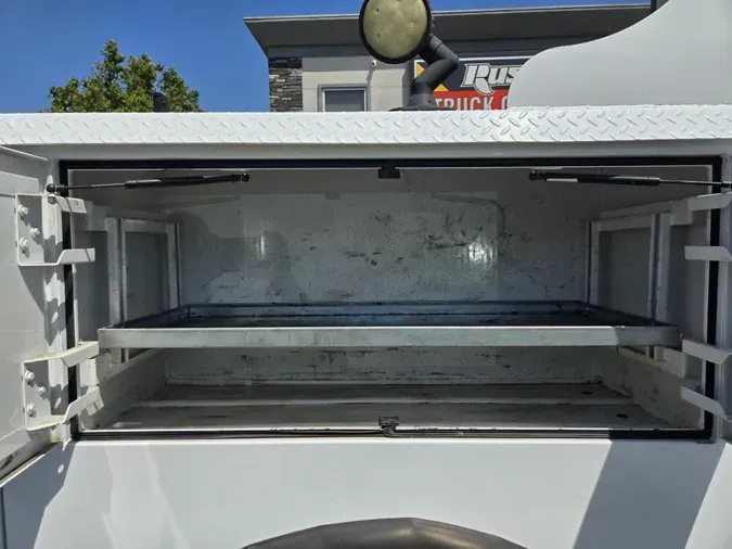 2011 Hino 268A