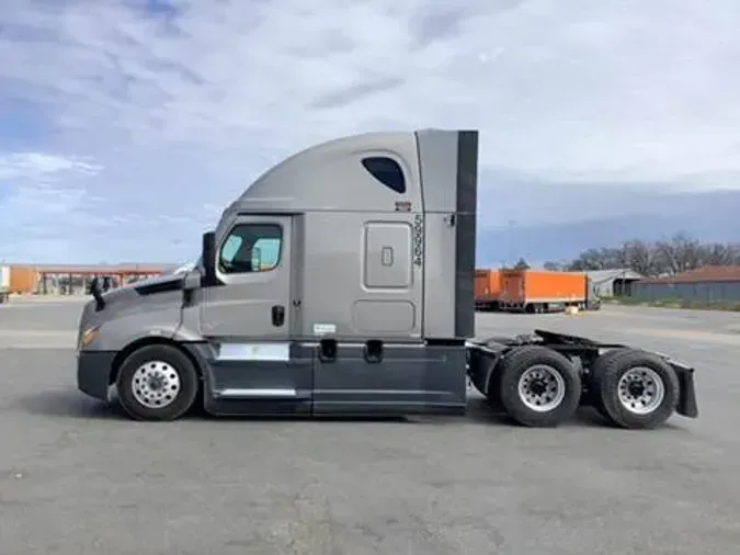 2023 Freightliner Cascadia