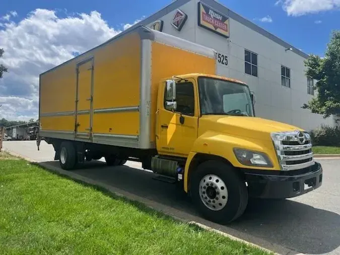 2020 Hino 268A