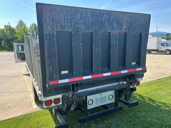 2016 Freightliner M2 106879b77d3b90265f8f93a16b2e9640bad