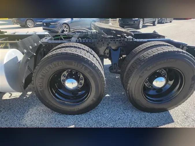 2019 INTERNATIONAL RH613