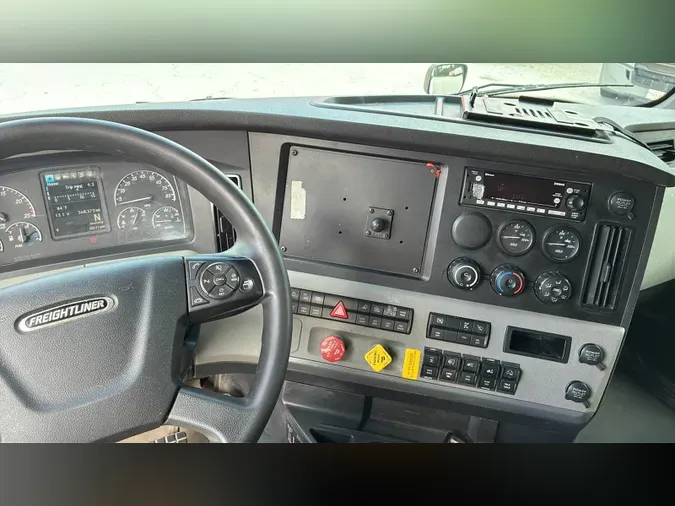 2021 Freightliner Cascadia 126879cb3e562cc9126818cec8d851cf1b6