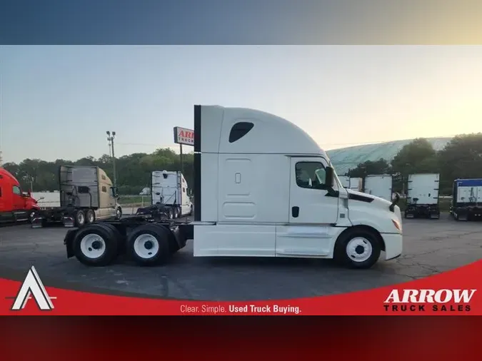 2020 FREIGHTLINER CA126