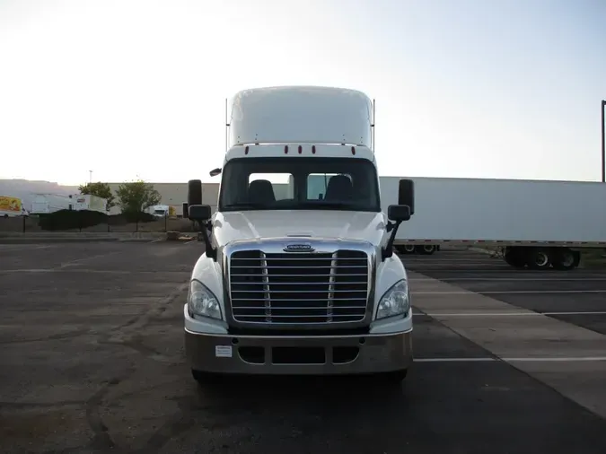 2018 FREIGHTLINER CASCADIA 125