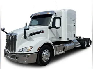 2023 Peterbilt 579