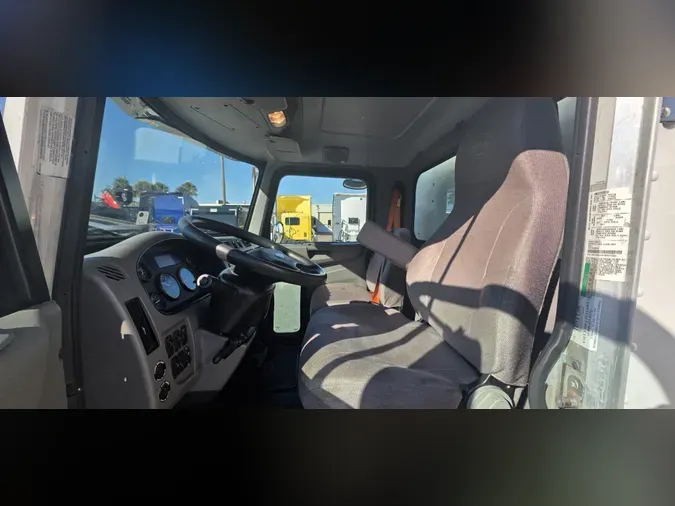 2020 Peterbilt 33787a3dd9df976686b2d66a9581854e658