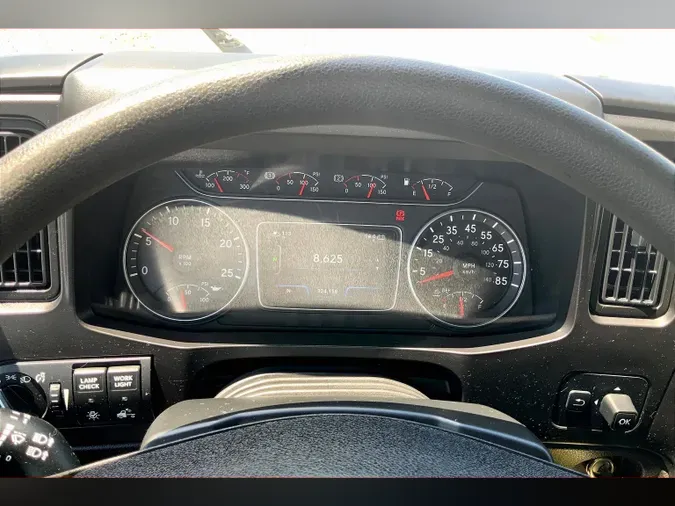 2022 INT LT625 6x4