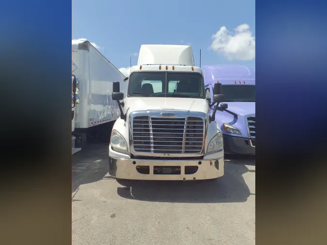 2018 FREIGHTLINER/MERCEDES CASCADIA 125