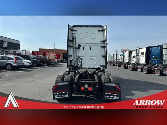 2020 FREIGHTLINER CA126