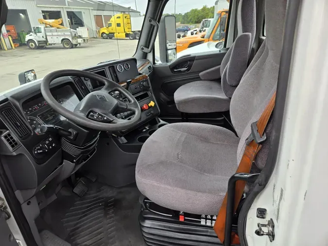 2019 International LT625