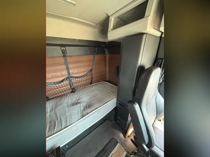 2021 FREIGHTLINER CA116