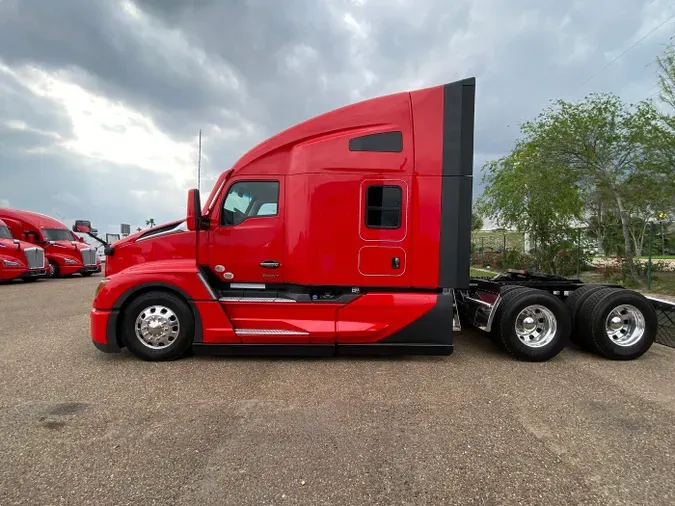 2025 Kenworth T680