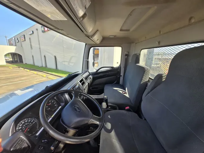2016 Hino 268