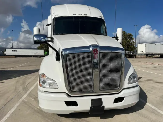 2022 Kenworth T680