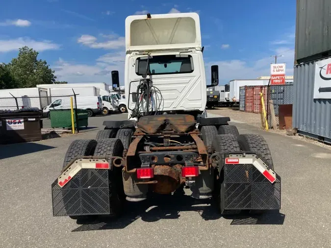 2019 NAVISTAR INTERNATIONAL LT625 DAYCAB T/A87c052dc11a02e846ac103f1c1bf2cf8