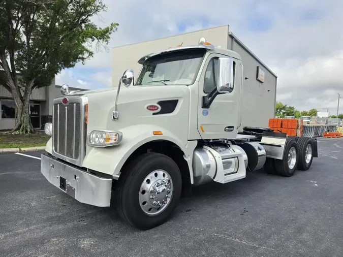 2022 Peterbilt 56787c53ef10f5f1d75166f5d8e08aaee4a
