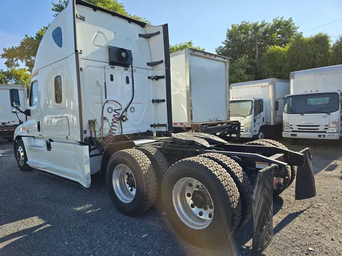 2019 FREIGHTLINER/MERCEDES CASCADIA 125